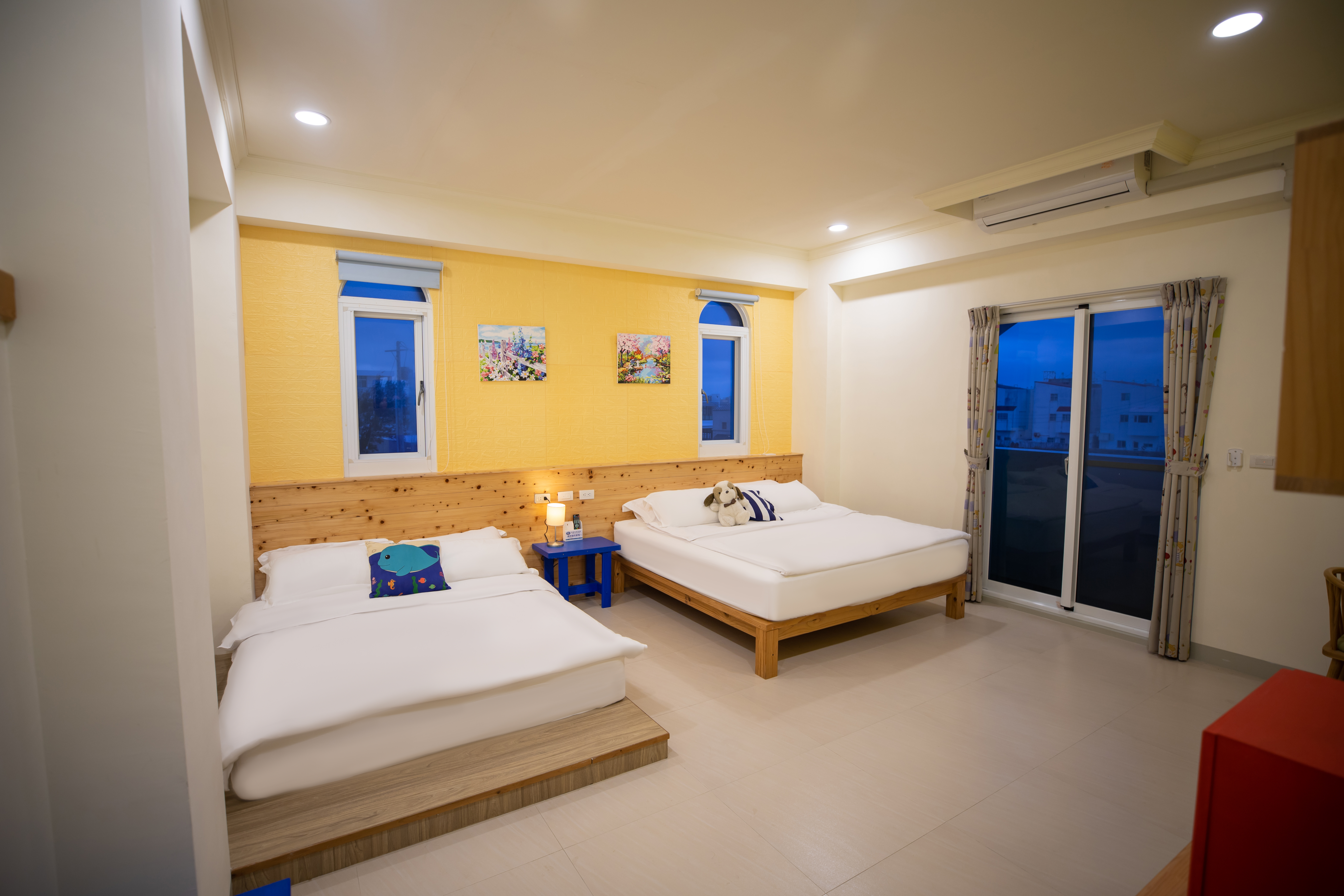 澎湖旅遊-郁金黃四人房